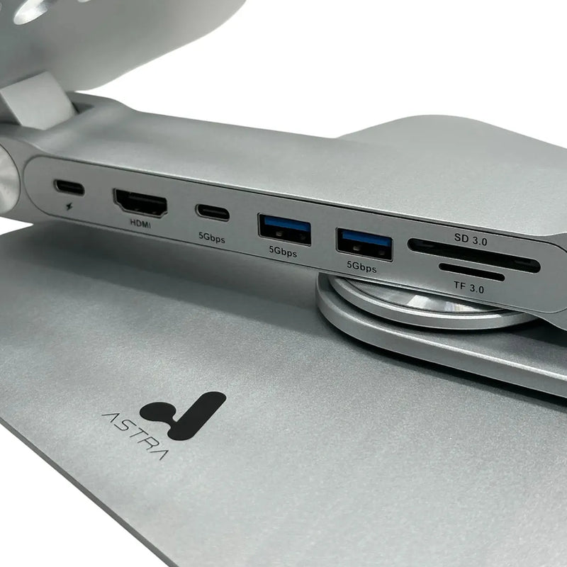 Base metálica ergonómica Astra para laptop con docking station 7 en 1 integrado, puertos USB-C, HDMI 4K y lectores de tarjetas - Laptop Express Caracas
