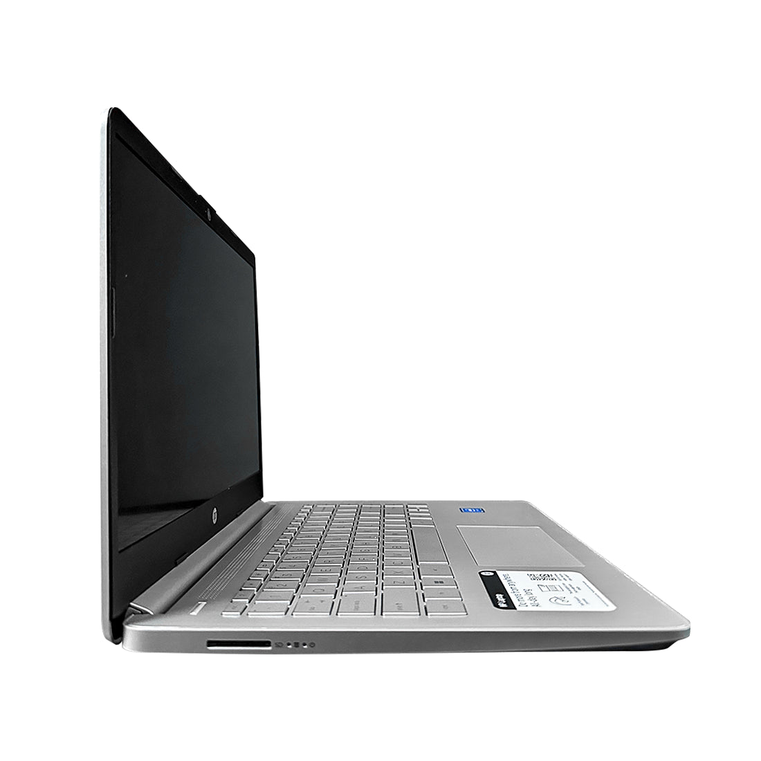 Laptop HP de 15.6 pulgadas color plata abierta mostrando pantalla Full HD y procesador i3-N305 de 8 núcleos - Laptop Express Caracas